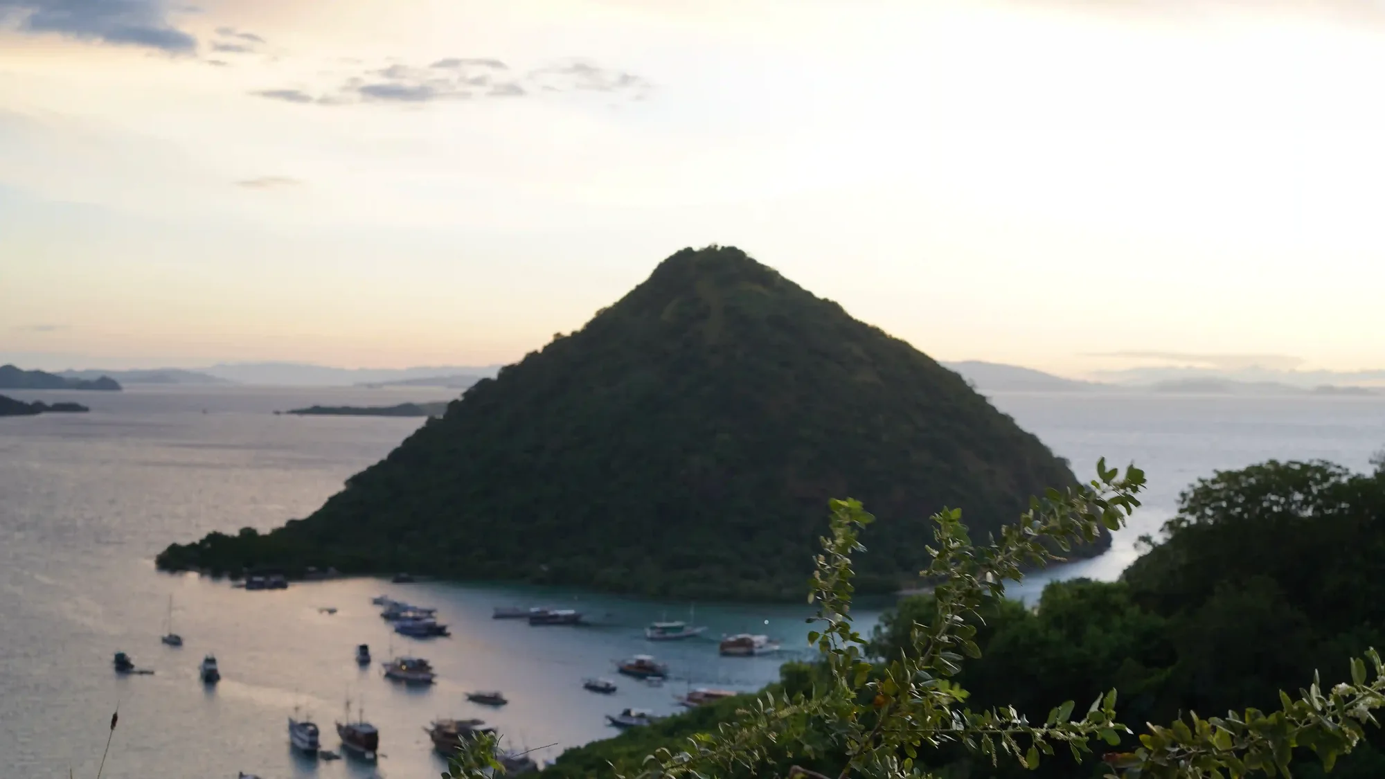 Flores Overland: Kelimutu & Beyond from Labuan Bajo